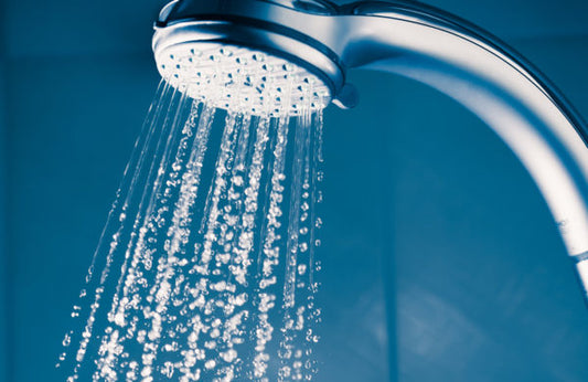 シャワーヘッドに潜む菌から肺に病気に？｜肺NTM症｜家庭の水回りに潜む原因菌と日常でできる対策