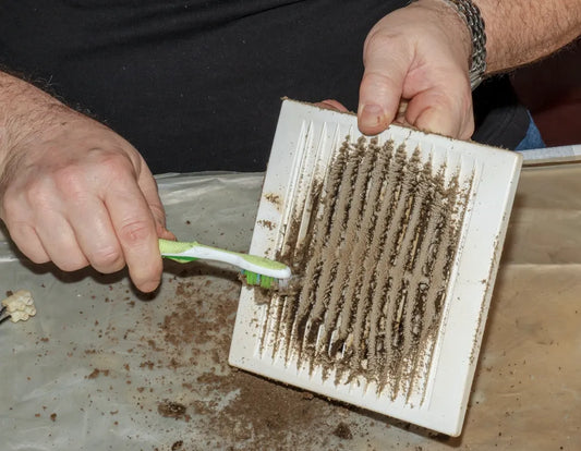 換気口の掃除方法は？掃除しないデメリットやフィルターの選び方を解説